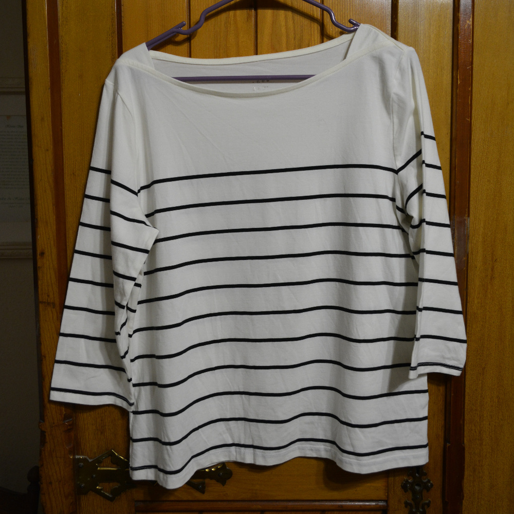 A NewDay XX-Large White and Black Striped shirt
